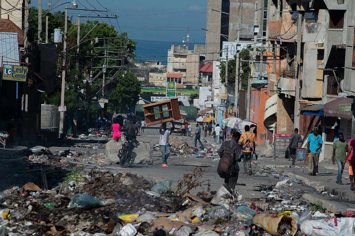 The insecurity in Haiti is out of control: in the past week, two American missionaries and a Haitian man were murdered by bandits with serious injuries.